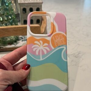 Casely IPhone 15 pro tropical MagSafe case